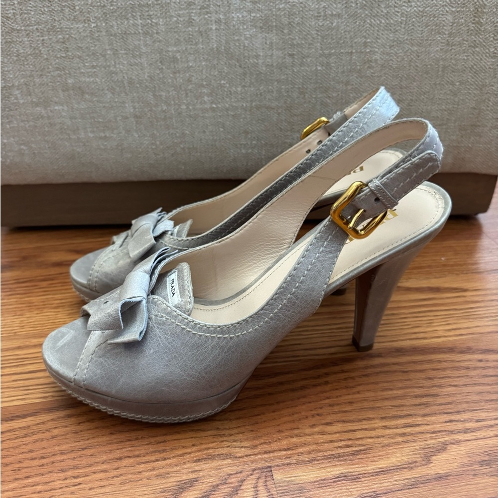 Prada Peep Toe Beige Bow Pump Heel Size 40